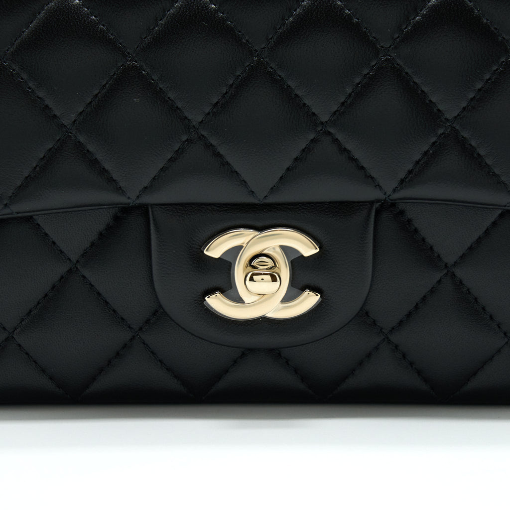 CHANEL 22A TOP HANDLE MINI RECTANGULAR FLAP BAG LAMBSKIN BLACK GHW (MICROCHIP)