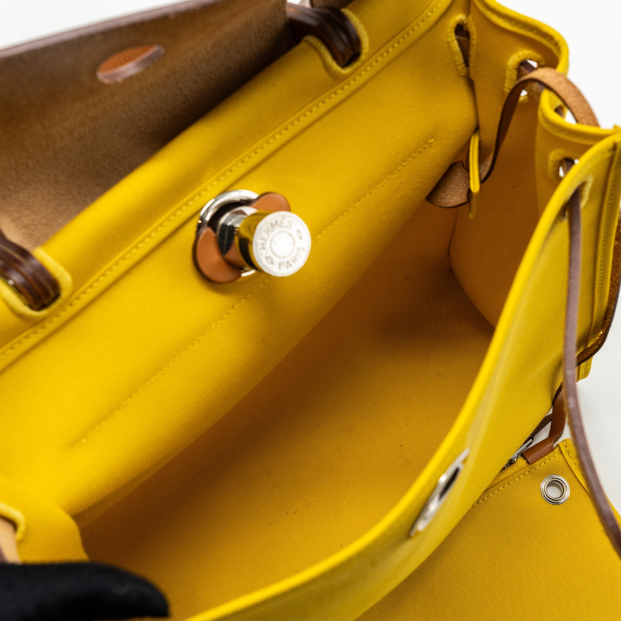 HERMES HERBAG 31 ZIP BAG CANVAS / LEATHER JAUNE DE NAPLES / NATURAL SHW