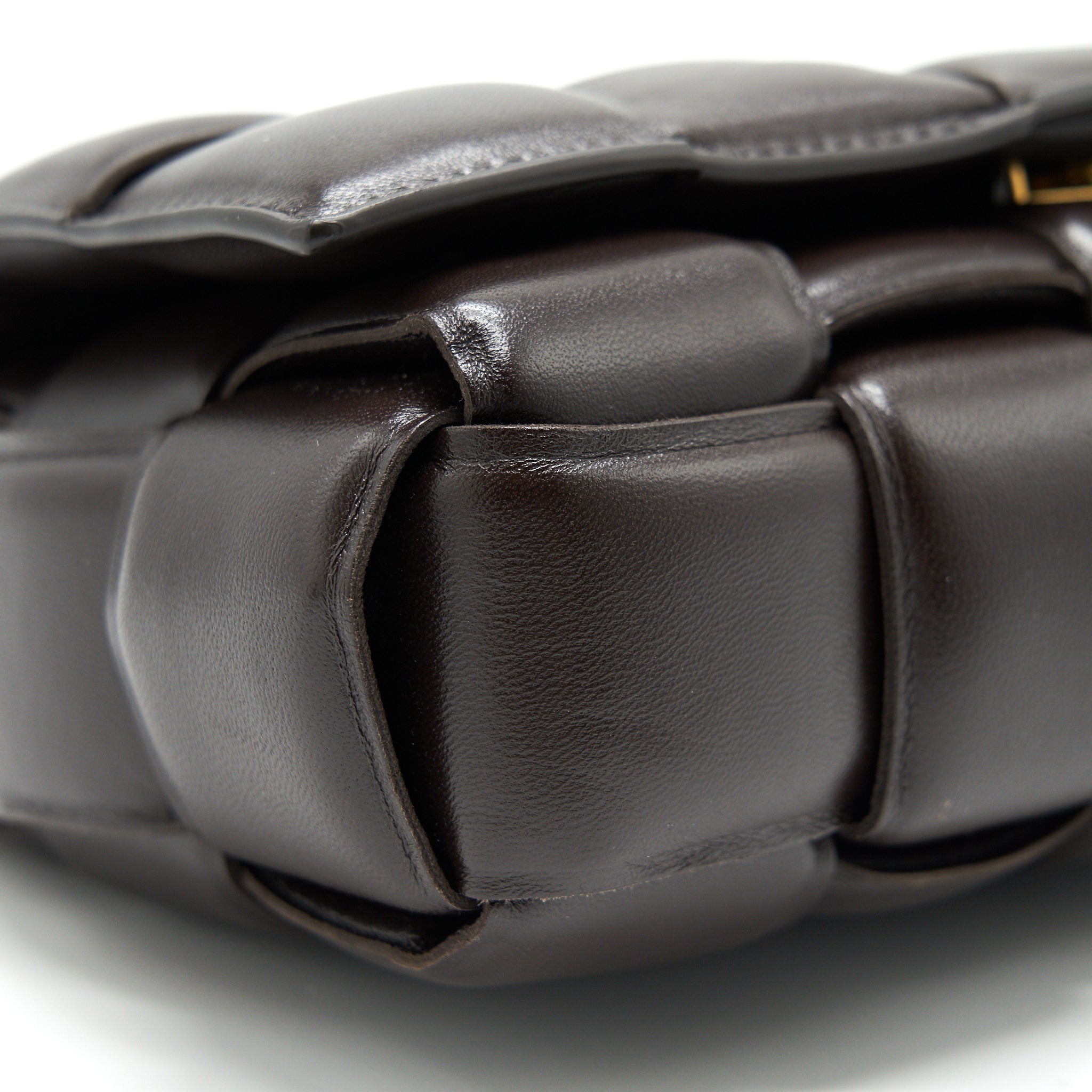 BOTTEGA VENETA CASSETTE BAG WITH CHAIN BROWN GHW