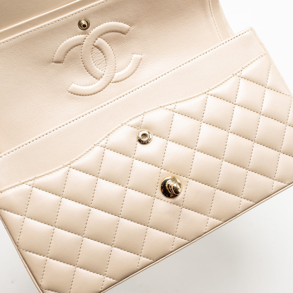 CHANEL MEDIUM CLASSIC DOUBLE FLAP BAG LAMBSKIN IRIDESCENT IVORY LGHW
