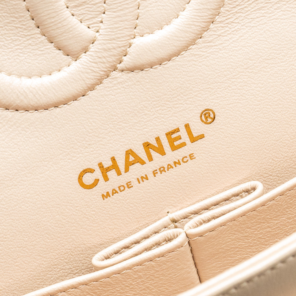 CHANEL MEDIUM CLASSIC DOUBLE FLAP BAG LAMBSKIN IRIDESCENT IVORY LGHW