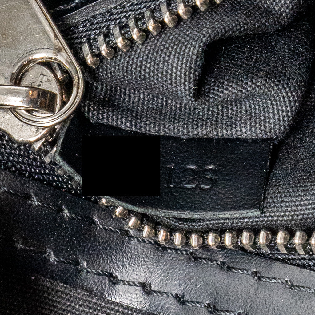 LOUIS VUITTON TOTE BAG EPI BLACK SHW