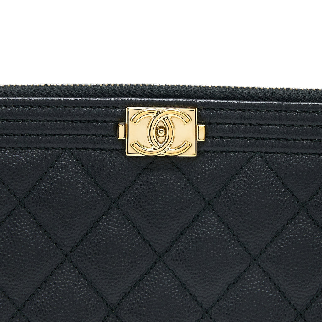 CHANEL BOY CLUTCH CAVIAR BLACK GHW