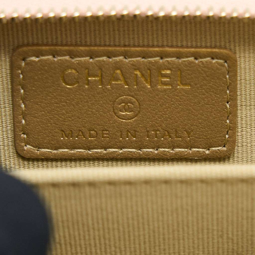 CHANEL PEARL CRUSH ZIPPY CARD HOLDER LAMBSKIN LIGHT PINK BRUSHED GHW