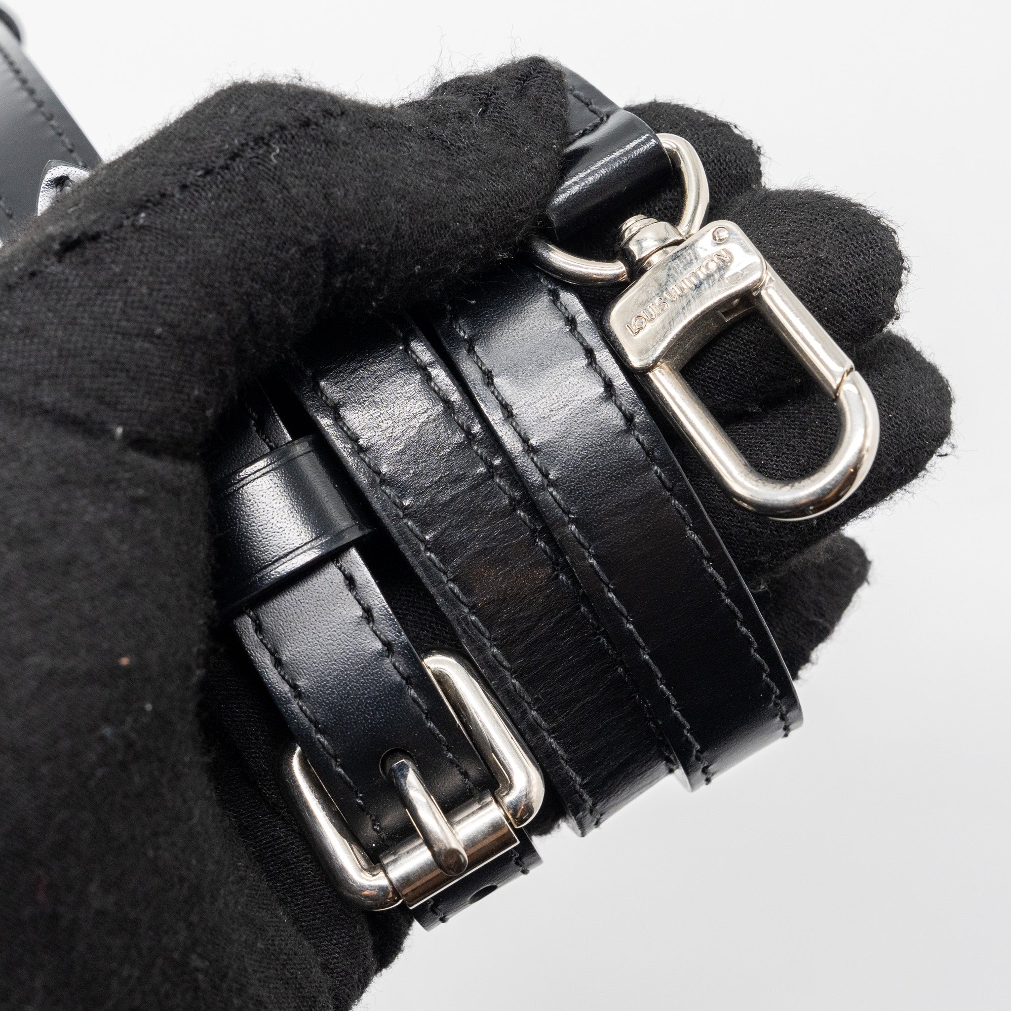 LOUIS VUITTON TOTE BAG EPI BLACK SHW