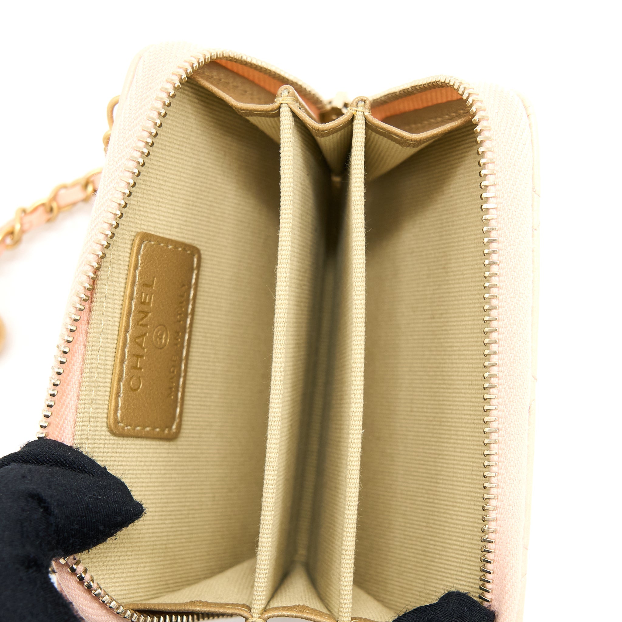 CHANEL PEARL CRUSH ZIPPY CARD HOLDER LAMBSKIN LIGHT PINK BRUSHED GHW