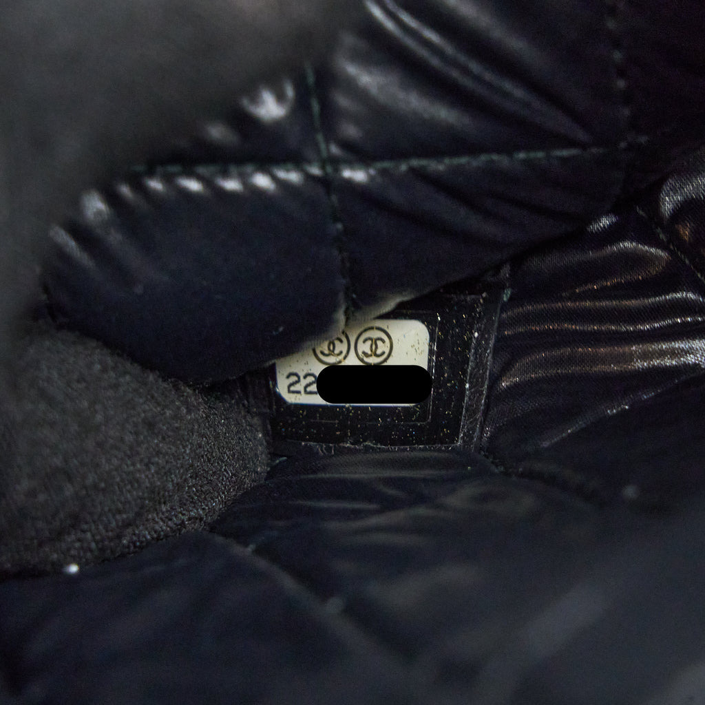 CHANEL BOY CLUTCH CAVIAR BLACK GHW