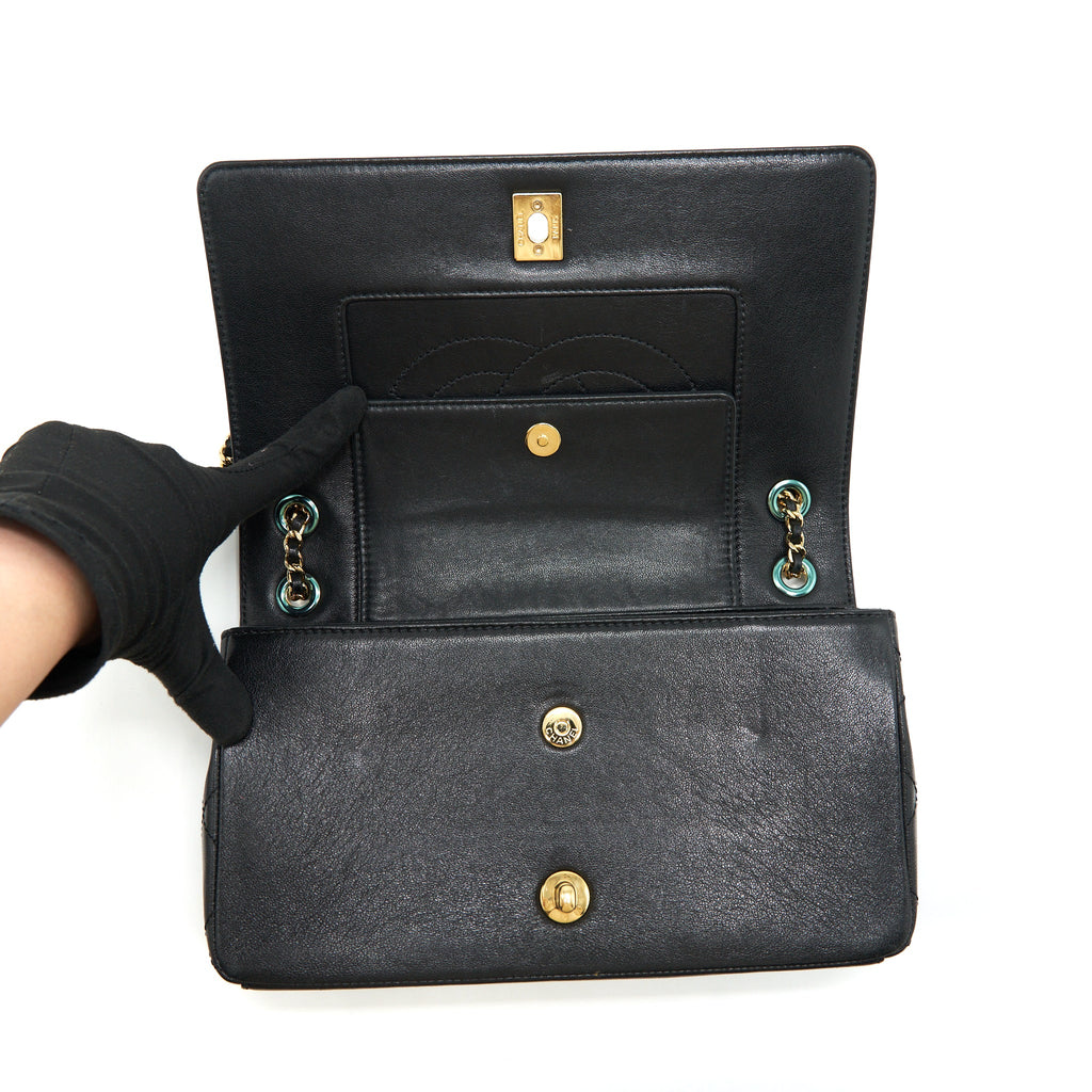 CHANEL CC LOGO FLAP BAG LAMBSKIN BLACK GHW