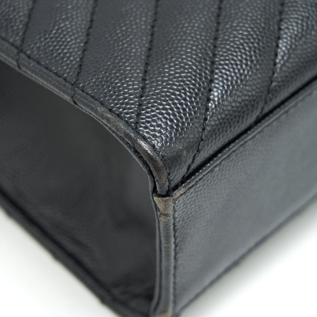 SAINT LAURENT / YSL LARGE ENVELOPE CHAIN FLAP BAG IN BLACK GRAIN DE POUDRE