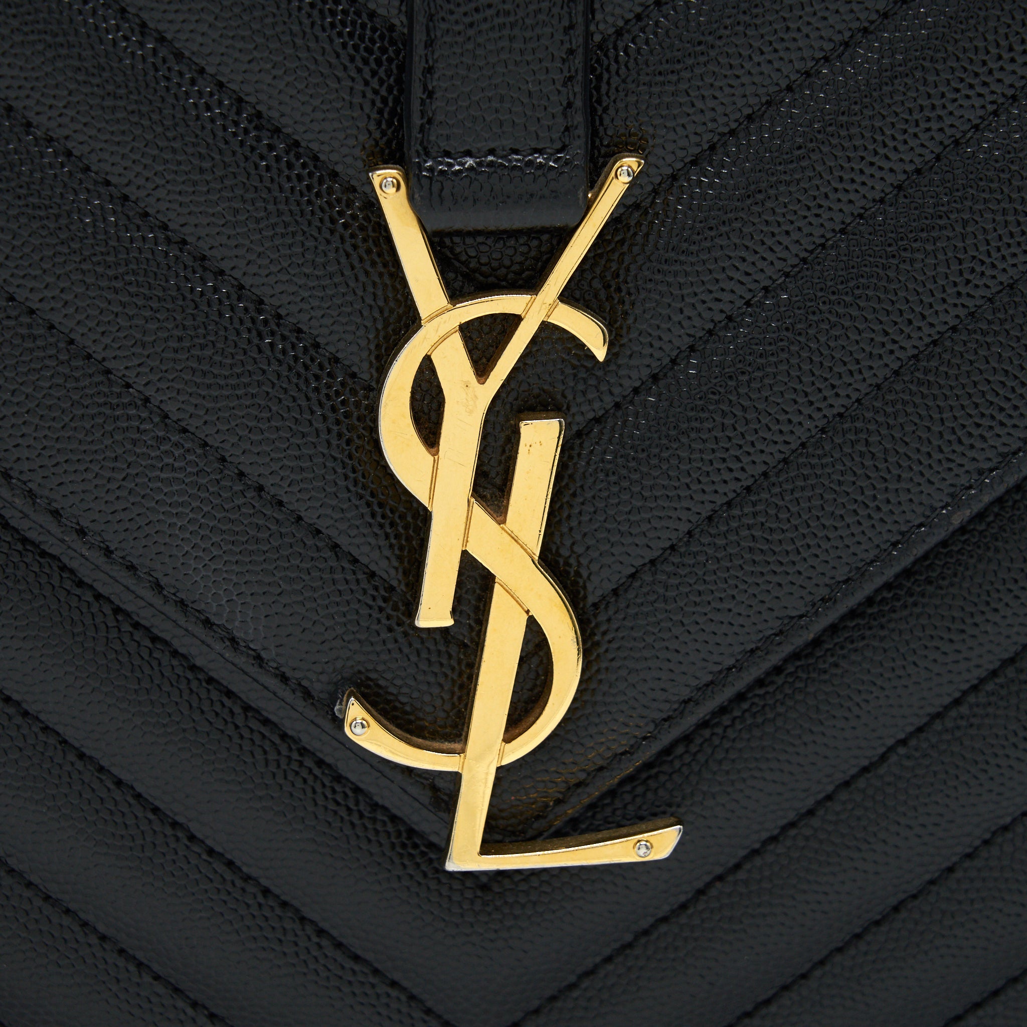 SAINT LAURENT / YSL LARGE ENVELOPE CHAIN FLAP BAG IN BLACK GRAIN DE POUDRE