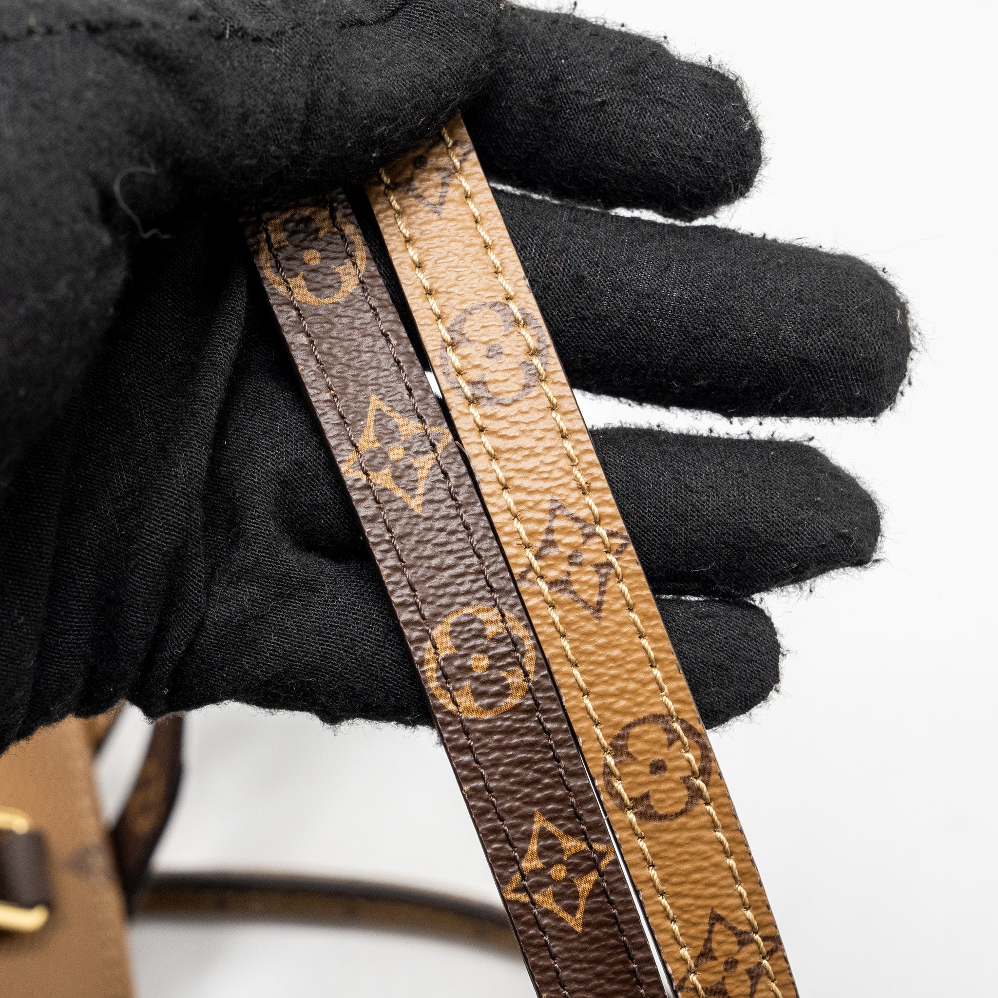 LOUIS VUITTON ONTHEGO GM MONOGRAM CANVAS GHW