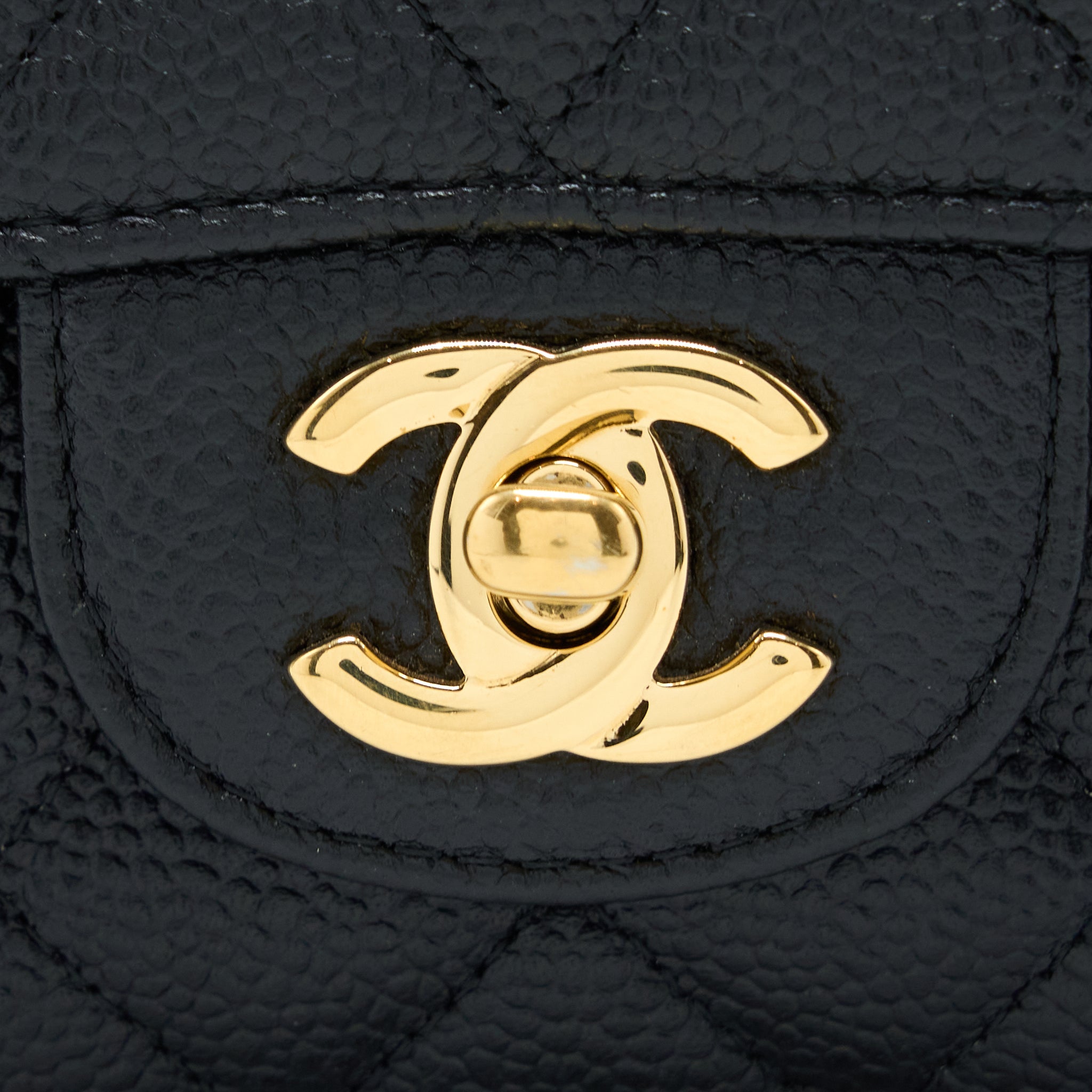 CHANEL MEDIUM CLASSIC DOUBLE FLAP BAG CAVIAR BLACK GHW