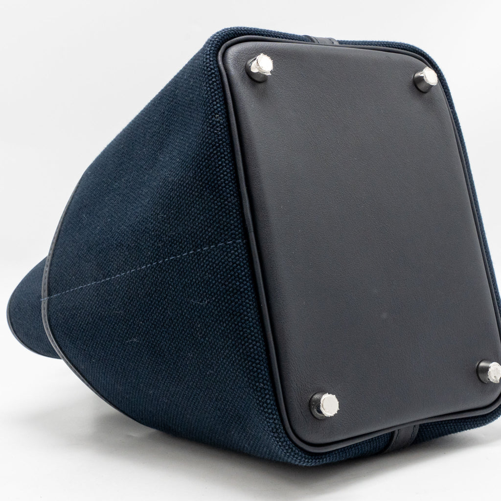 HERMES CARGO PICOTIN 18 LOCK BAG SWIFT / TOILE CANVAS BLUE MARINE / CABAN SHW