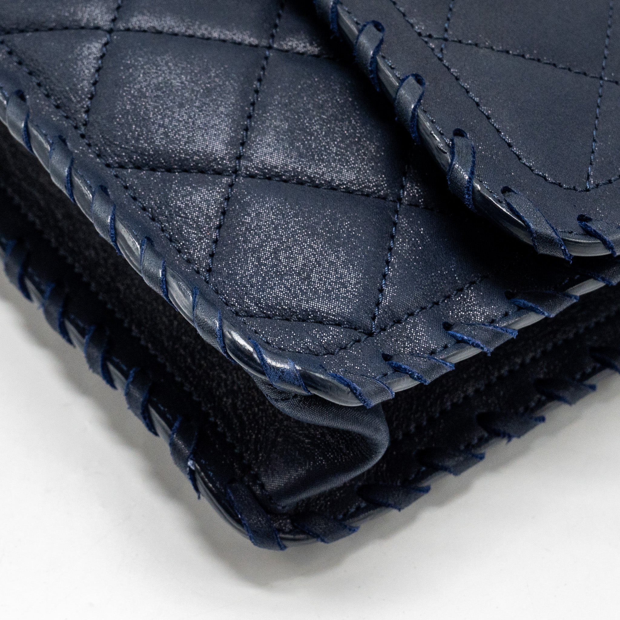 CHANEL SEASONAL FLAP BAG CALFSKIN NAVY GHW