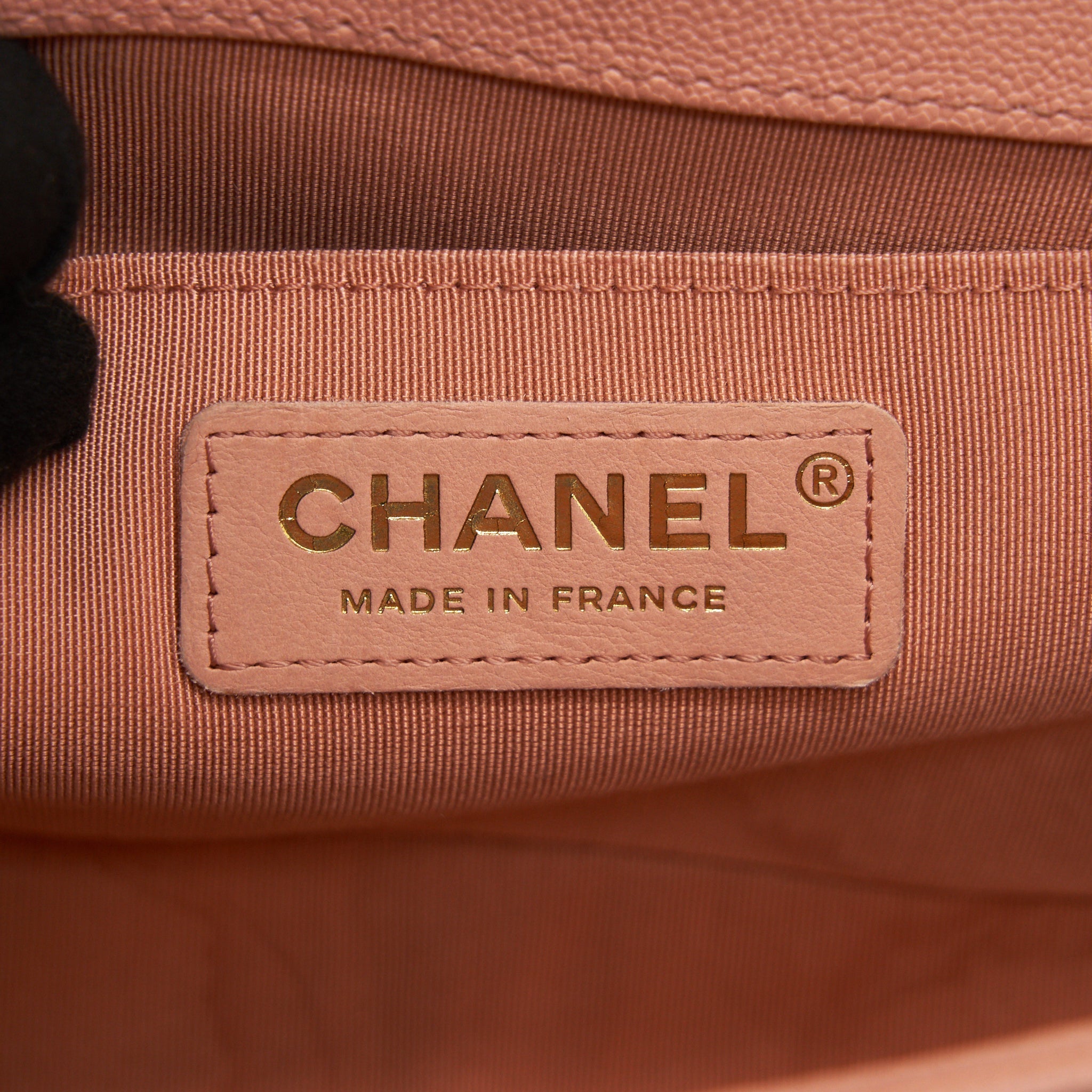 CHANEL MEDIUM BOY CHANEL BAG CAVIAR PINK GHW