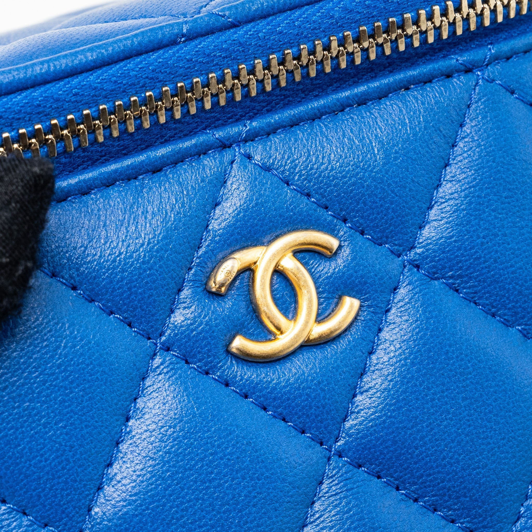 CHANEL PEARL CRUSH MINI VANITY LAMBSKIN BLUE GHW(MICROCHIP)