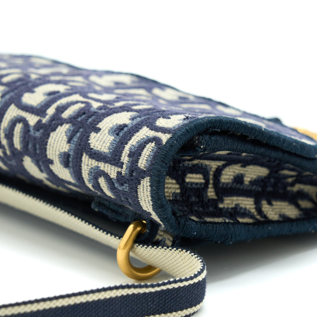 DIOR SADDLE SLIM POUCH BLUE DIOR OBLIQUE EMBROIDERY