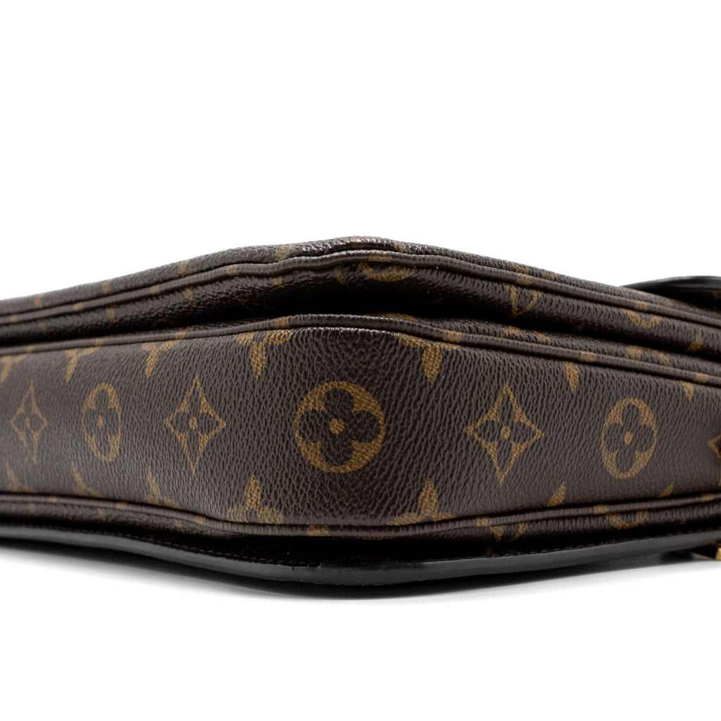 LOUIS VUITTON POCHETTE MÉTIS MONOGRAM CANVAS GHW