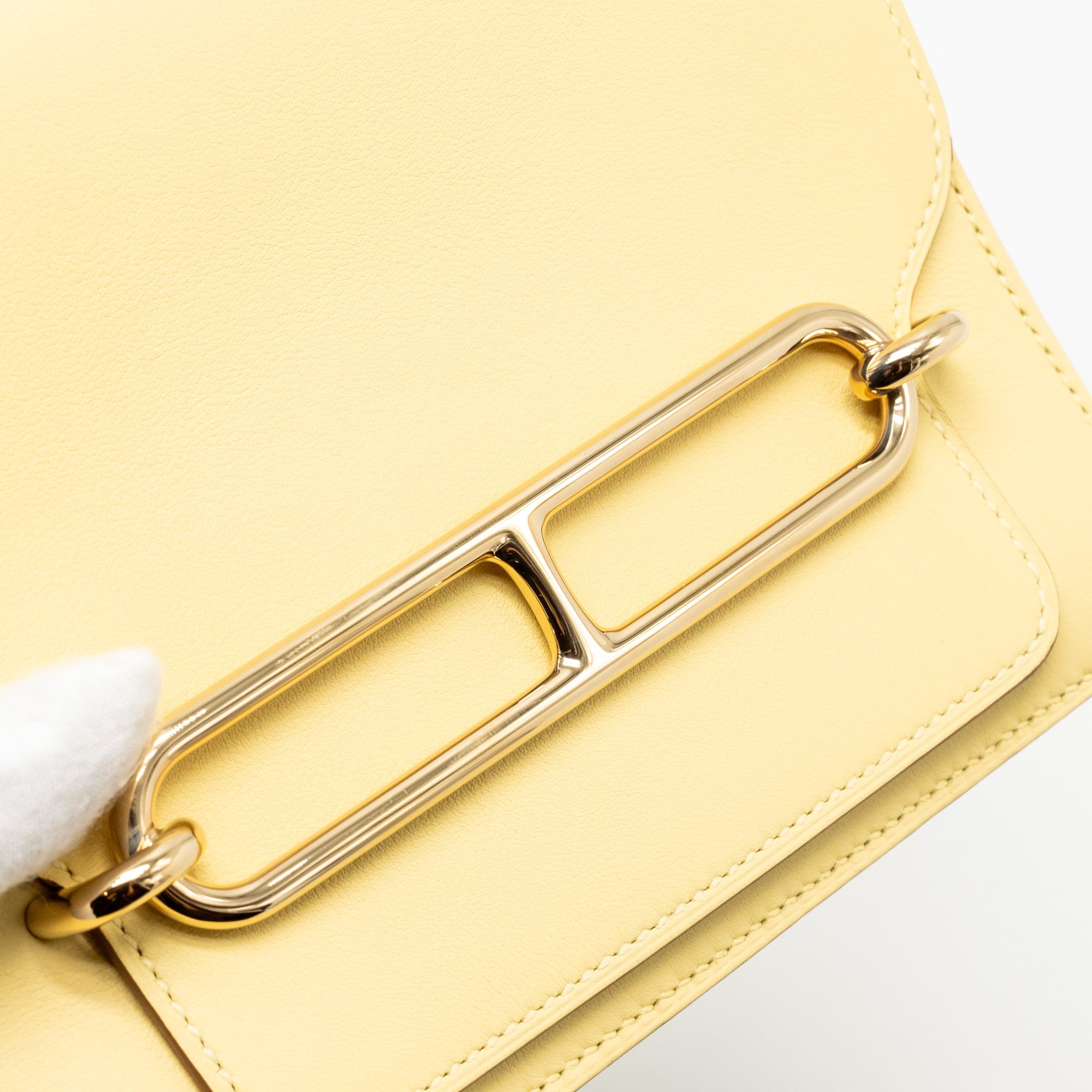 HERMES MINI ROULIS SWIFT 1Z JAUNE POUSSIN GHW