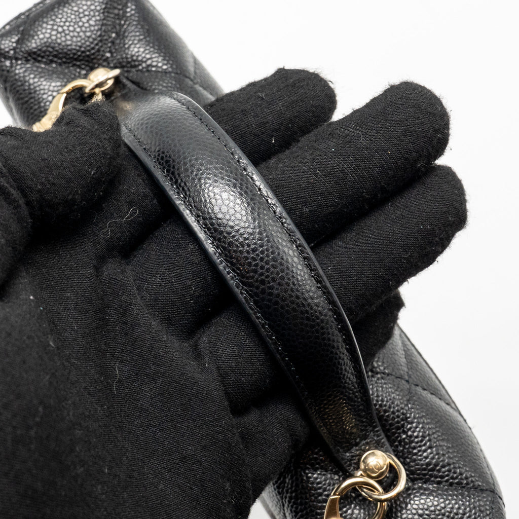 CHANEL 25P CC TOP HANDLE VANITY WITH CHAIN CAVIAR BLACK LGHW (MICROCHIP)