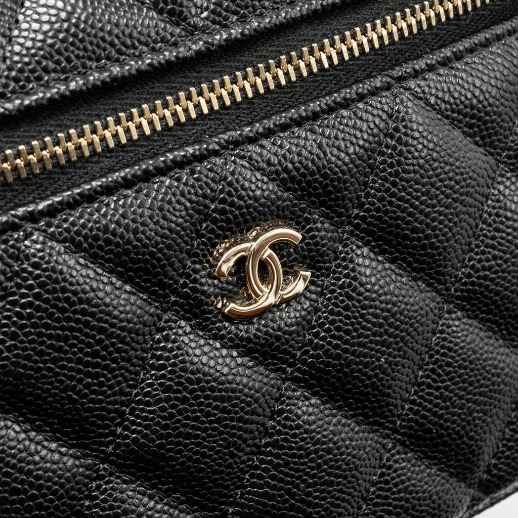 CHANEL 25P CC TOP HANDLE VANITY WITH CHAIN CAVIAR BLACK LGHW (MICROCHIP)