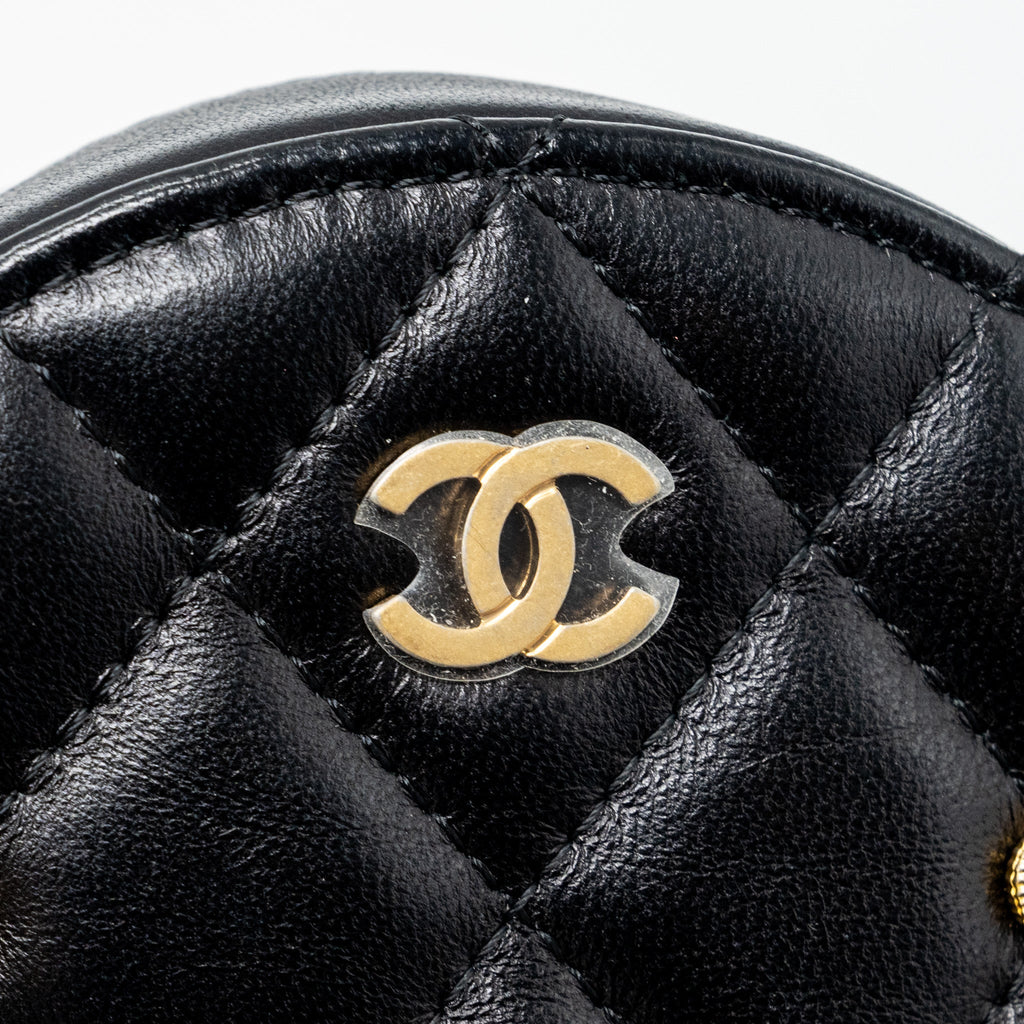 CHANEL LIMITED EDITION CHARM ROUND CLUTCH WITH CHAIN LAMBSKIN BLACK GHW