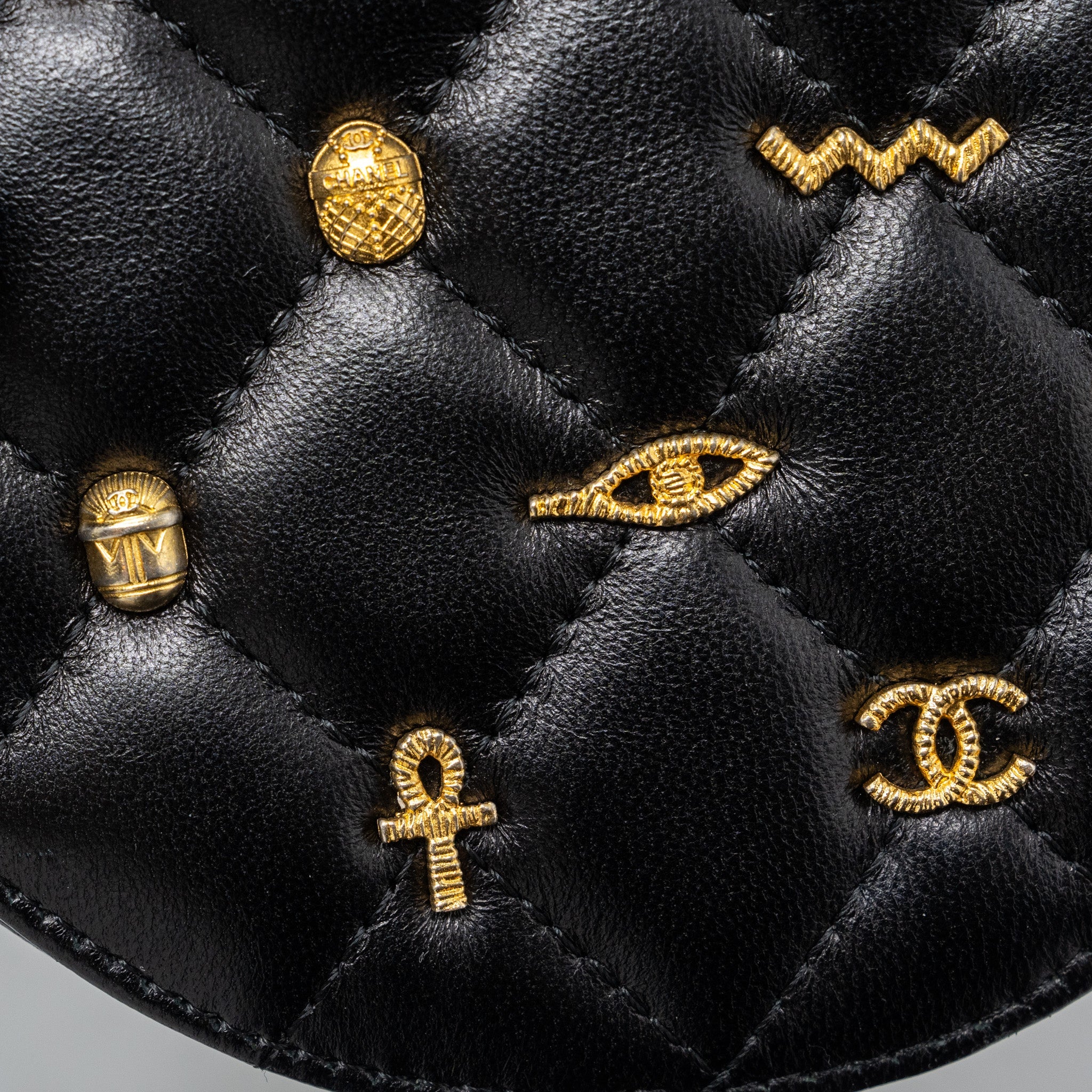 CHANEL LIMITED EDITION CHARM ROUND CLUTCH WITH CHAIN LAMBSKIN BLACK GHW