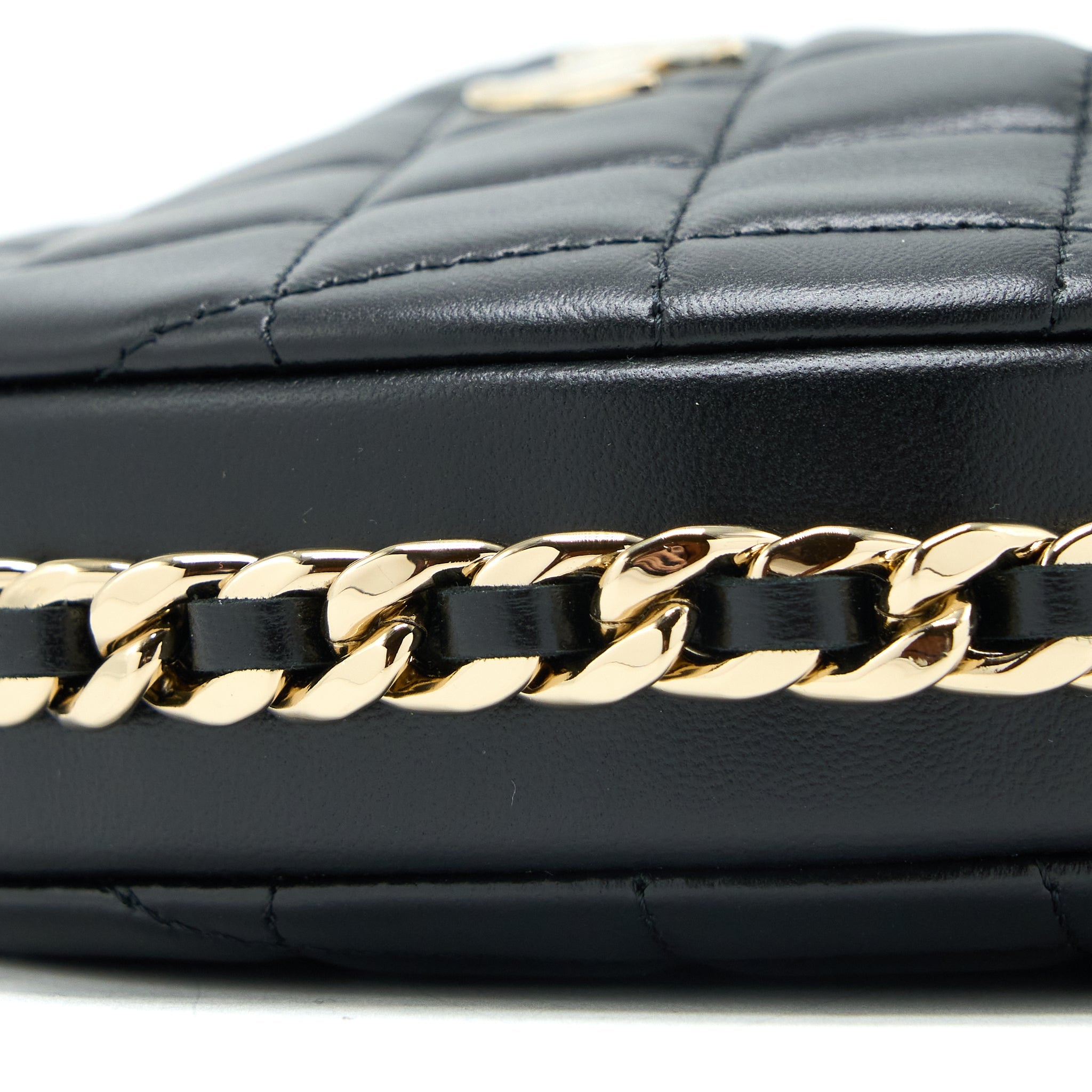 CHANEL 23C ROUND CLUTCH LAMBSKIN BLACK LGHW (MICROCHIP)