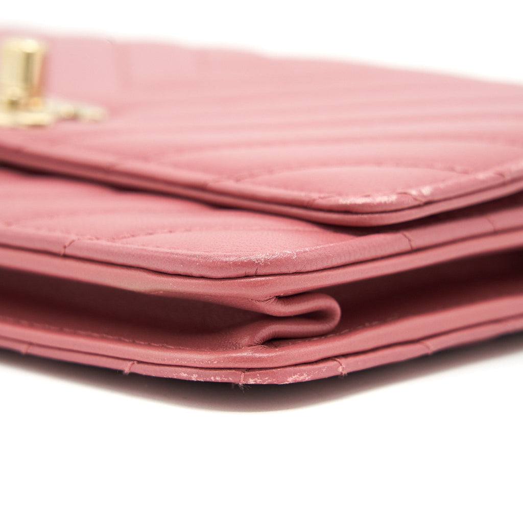 CHANEL CHEVRON TRENDY CC WALLET ON CHAIN LAMBSKIN PINK LGHW