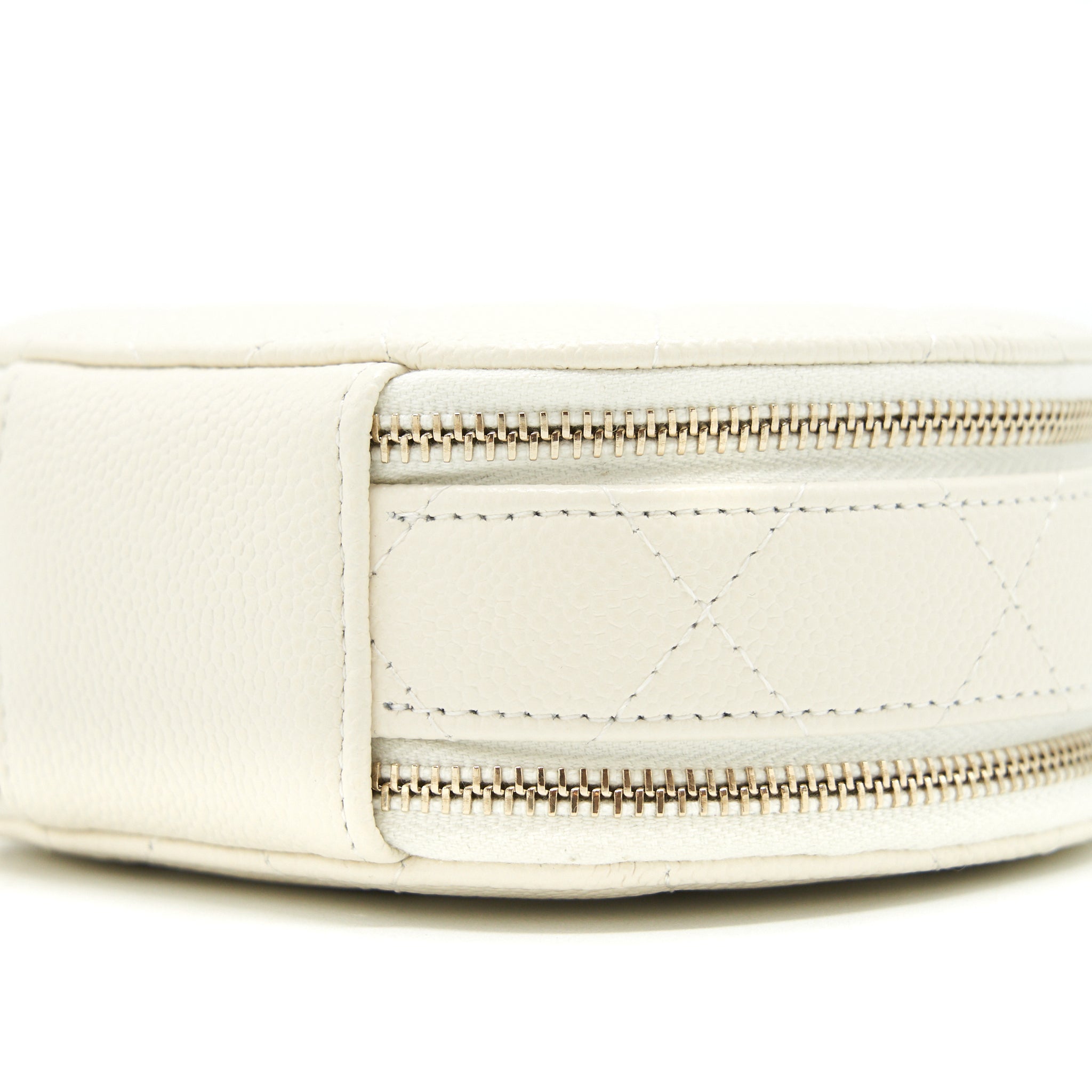 CHANEL CLUTCH WITH CHAIN CAVIAR WHITE LGHW