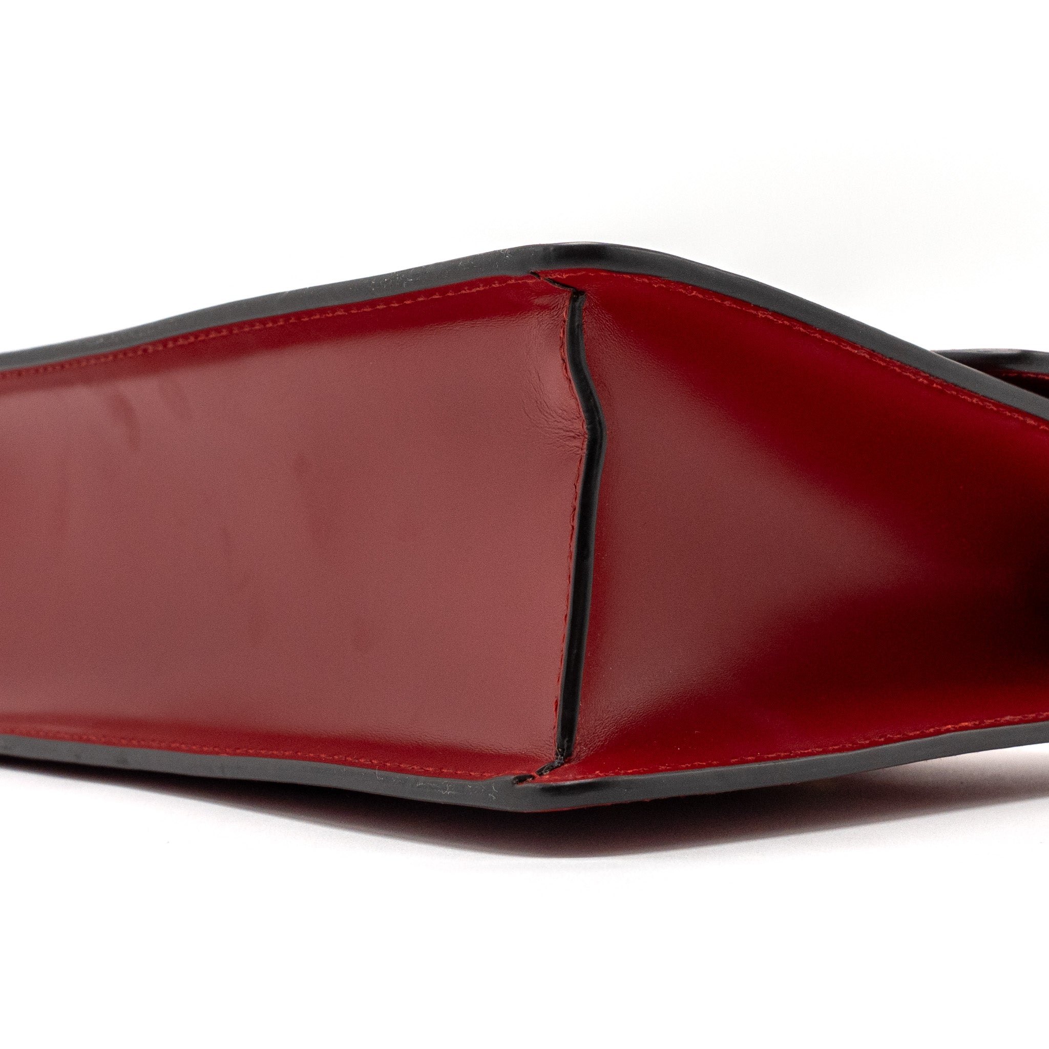 GUCCI SYLVIE SHOULDER BAG CALFSKIN RED GHW