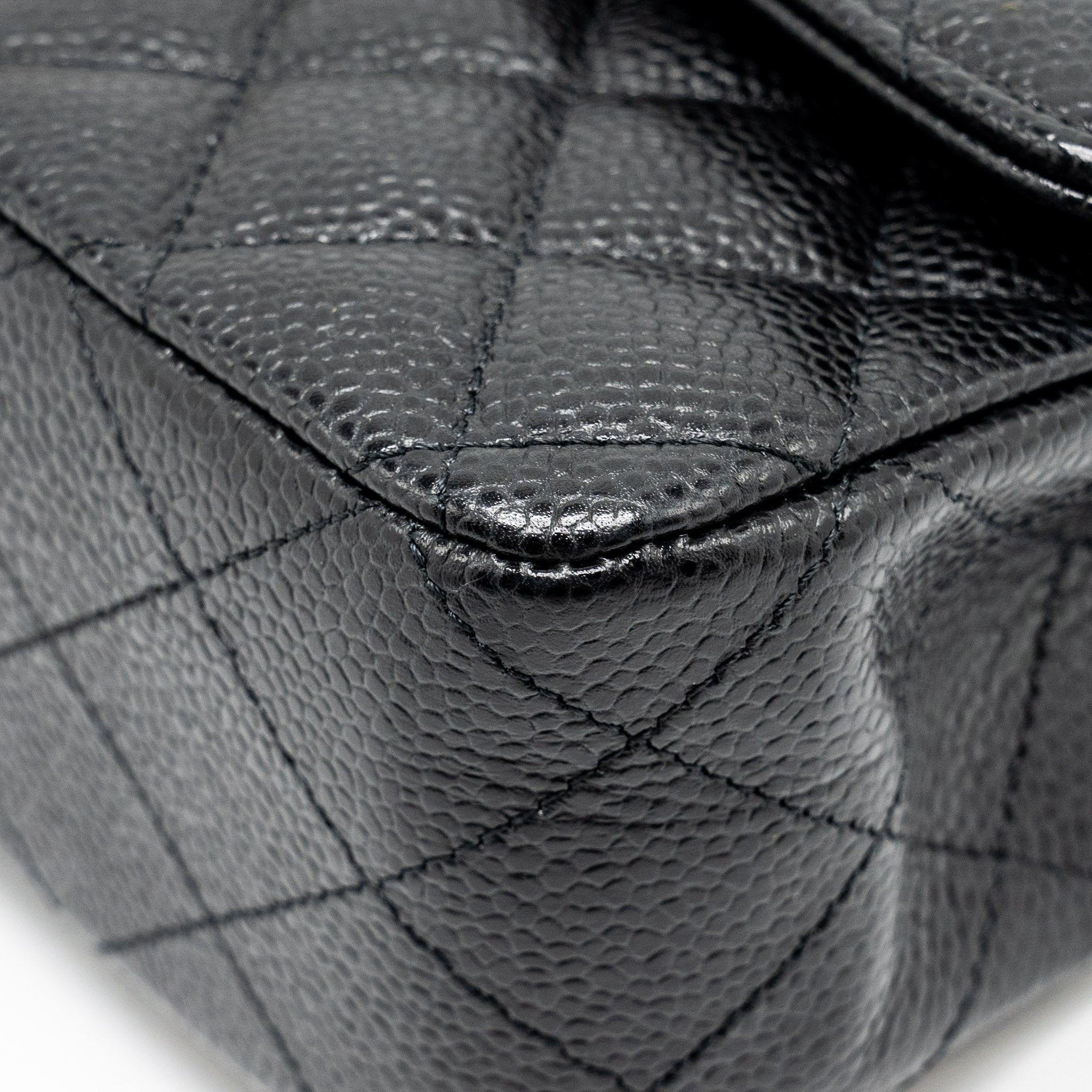 CHANEL MEDIUM CLASSIC DOUBLE FLAP BAG CAVIAR BLACK GHW