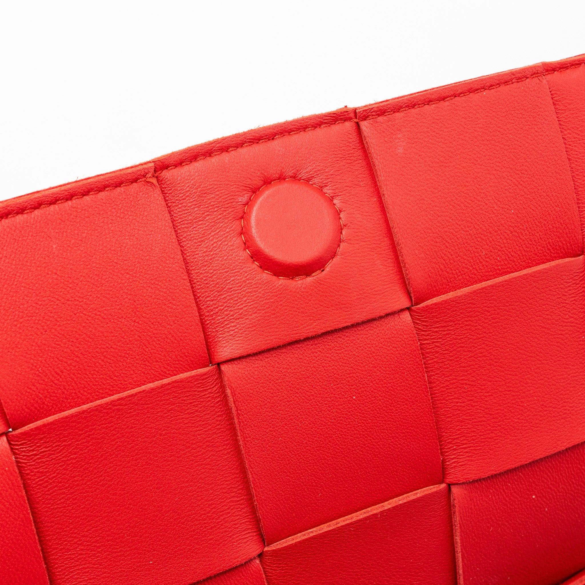 BOTTEGA VENETA CASSETTE BAG LAMBSKIN RED GHW