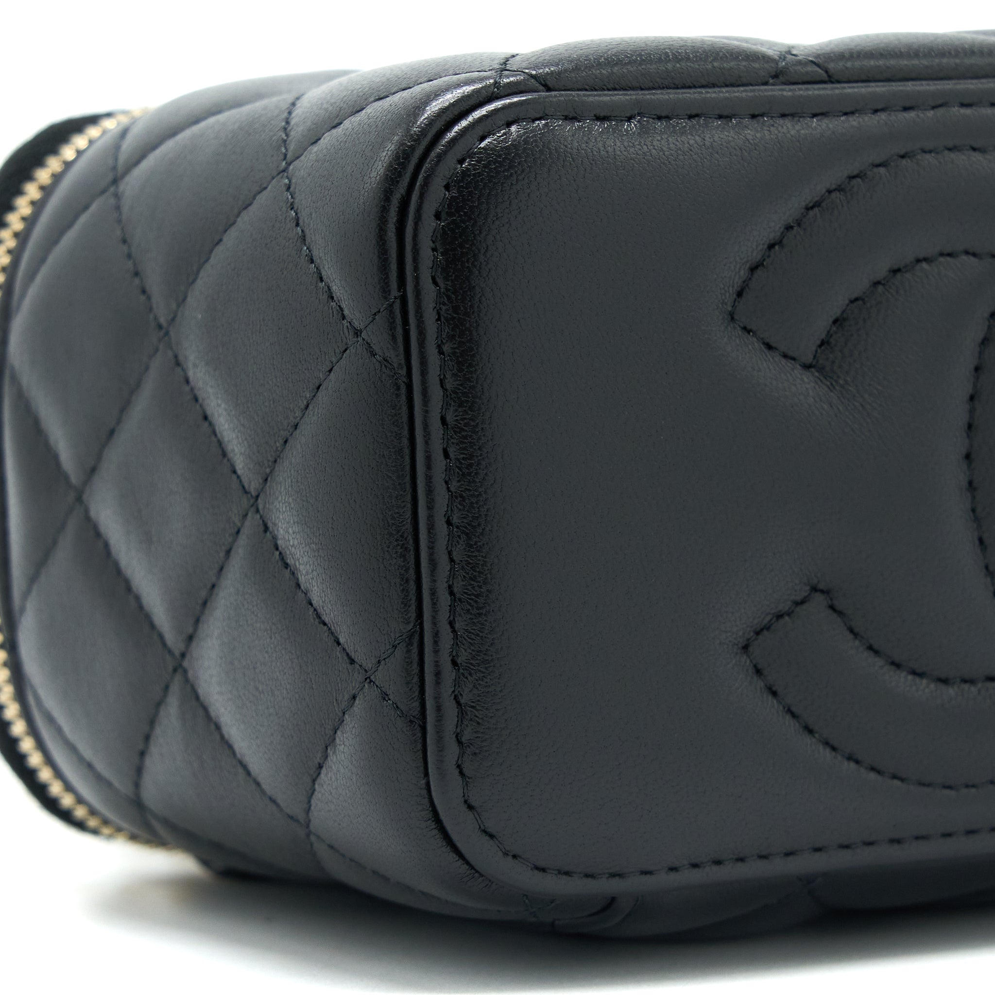 CHANEL TOP TWIST CHAIN HANDLE LONG VANITY WITH CHAIN LAMBSKIN BLACK BRUSHED GHW (MICROCHIP)