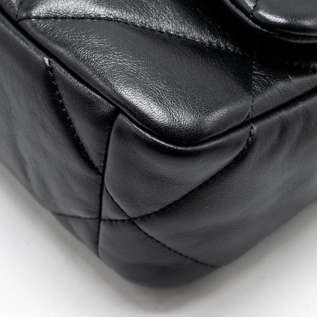 CHANEL SMALL 19 BAG LAMBSKIN BLACK MULTICOLOUR HARDWARE (MICROCHIP)