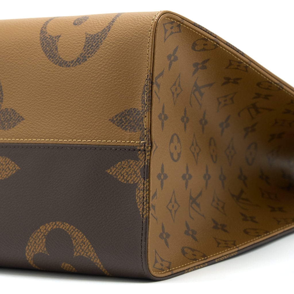 LOUIS VUITTON ONTHEGO GM MONOGRAM CANVAS GHW