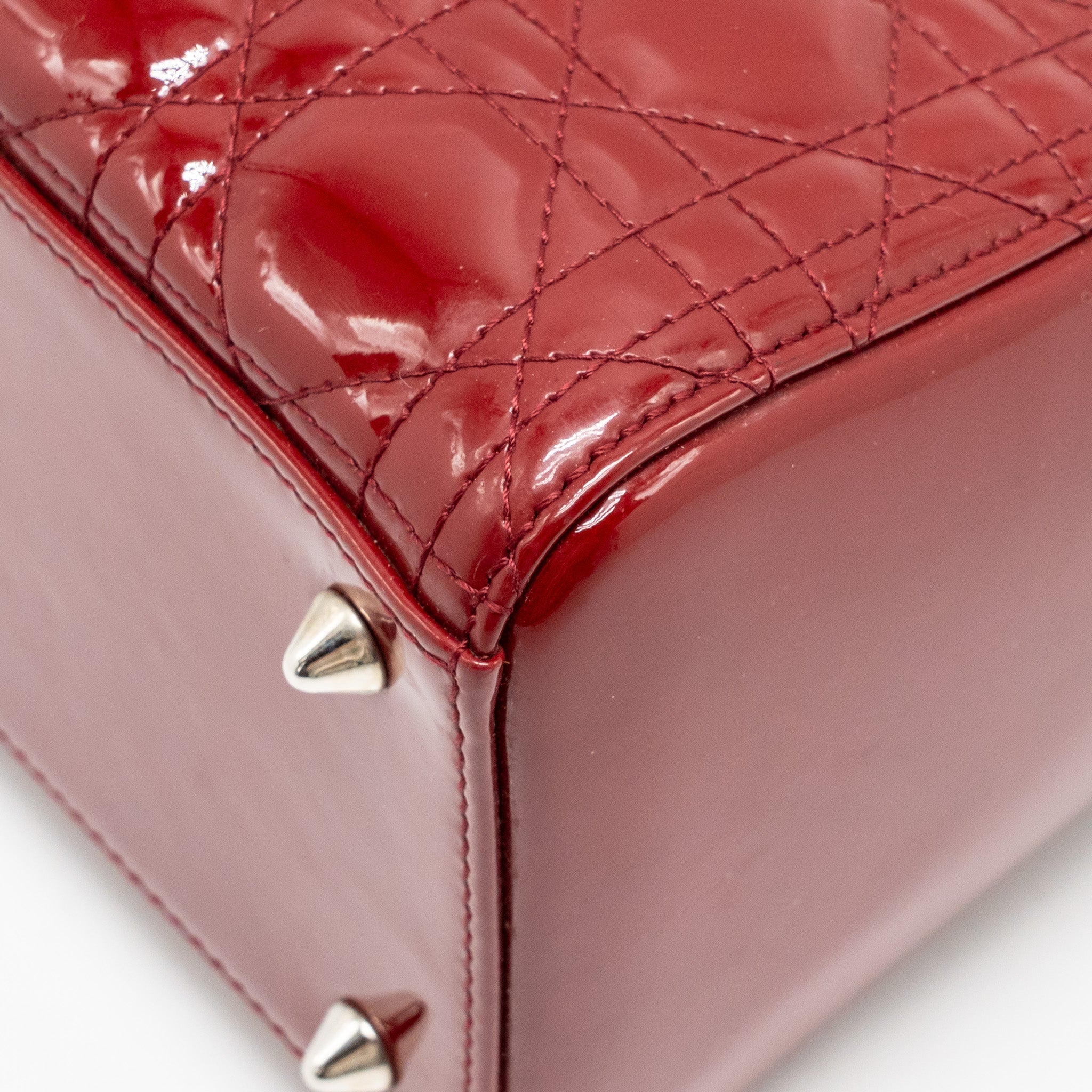 DIOR MEDIUM LADY DIOR PATENT RED SHW