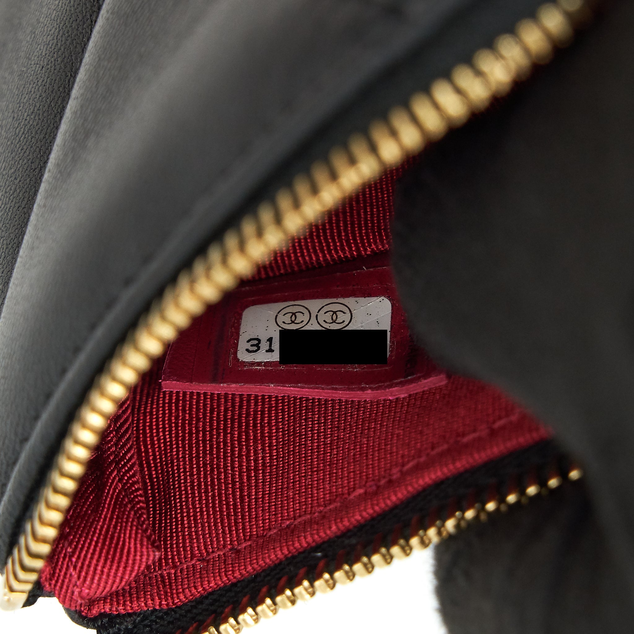 CHANEL 19 MINI POUCH LAMBSKIN BLACK GHW