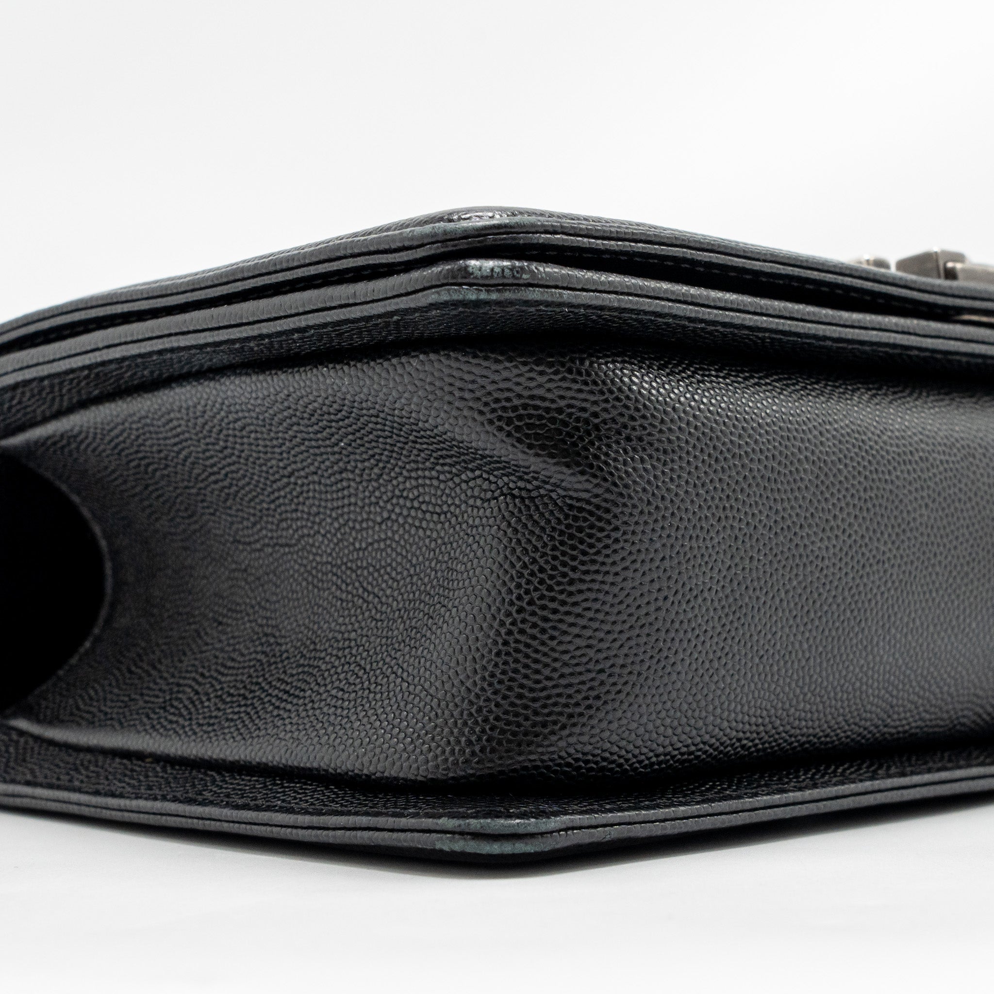 CHANEL MEDIUM BOY BAG CAVIAR BLACK SHW