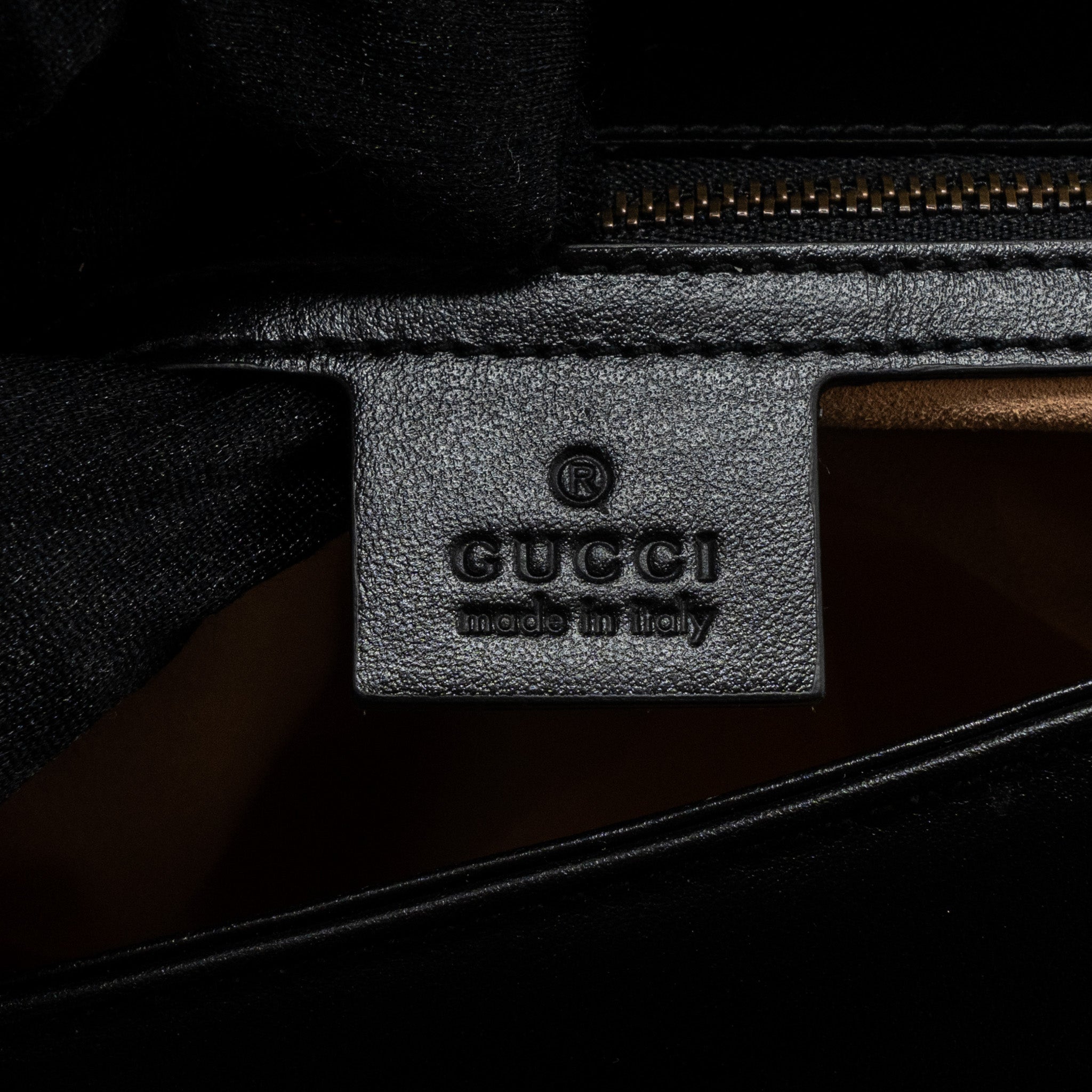 GUCCI SMALL MARMONT BAG CALFSKIN BLACK GHW