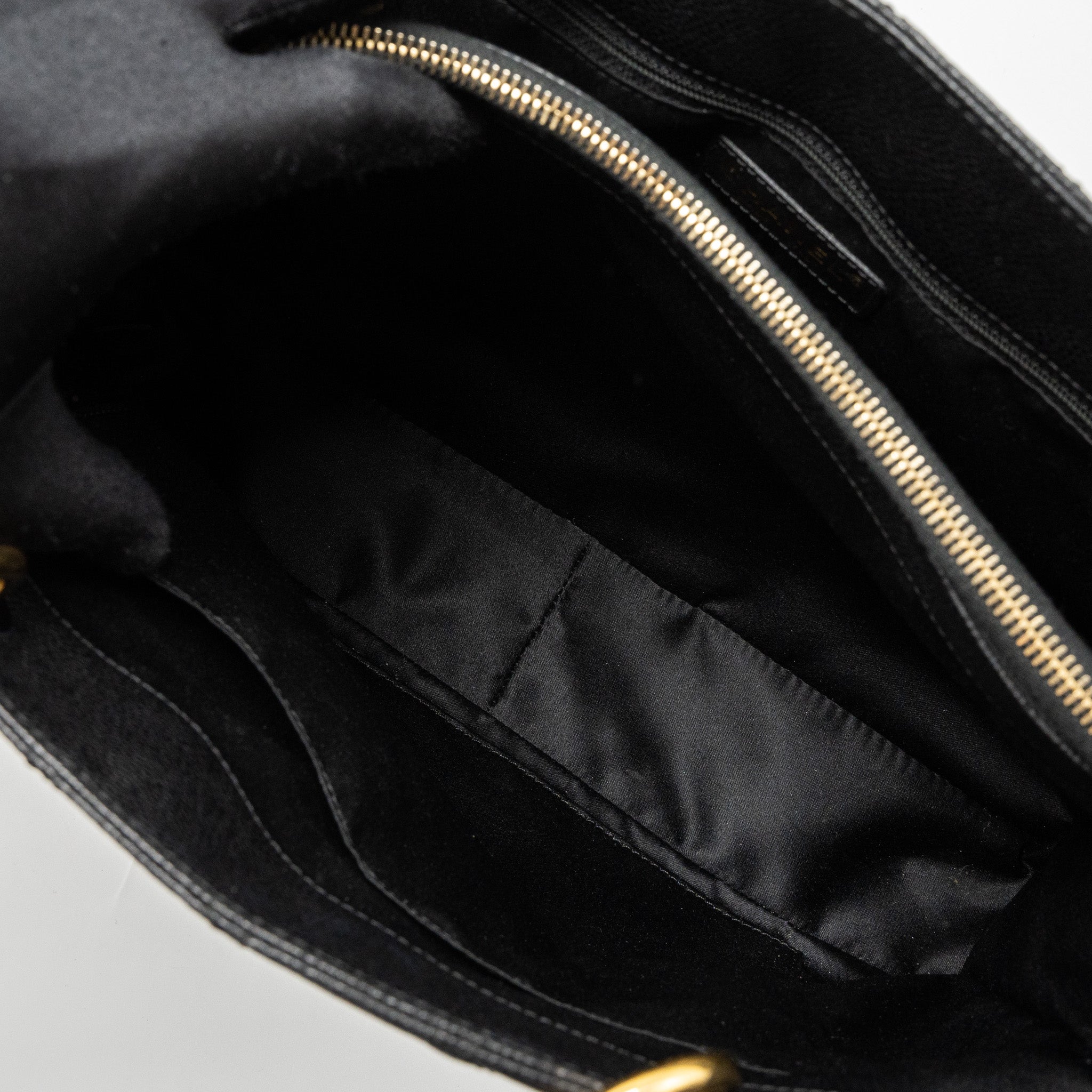 CHANEL GRAND SHOPPING TOTE/GST CAVIAR BLACK GHW