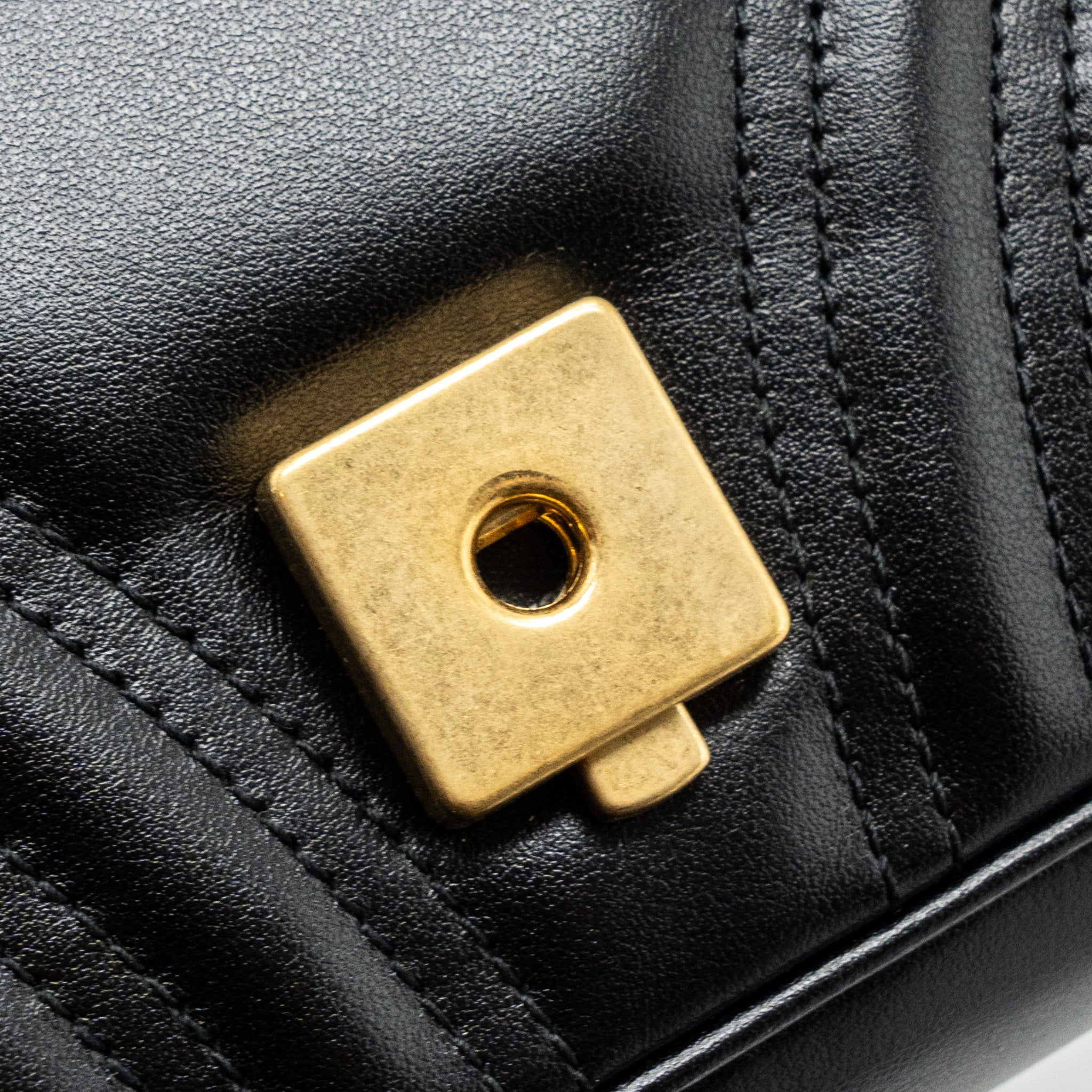 GUCCI SMALL MARMONT BAG CALFSKIN BLACK GHW