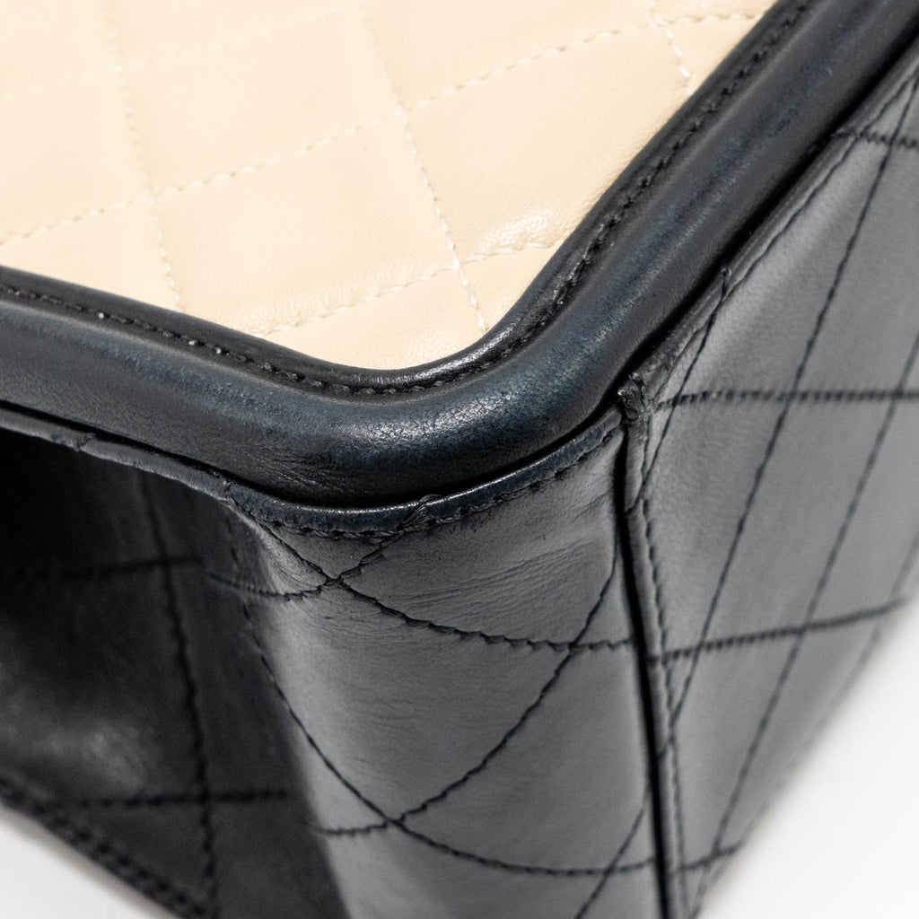 CHANEL ELEGANT CC TOTE QUILTED LAMBSKIN BEIGE/BLACK GHW