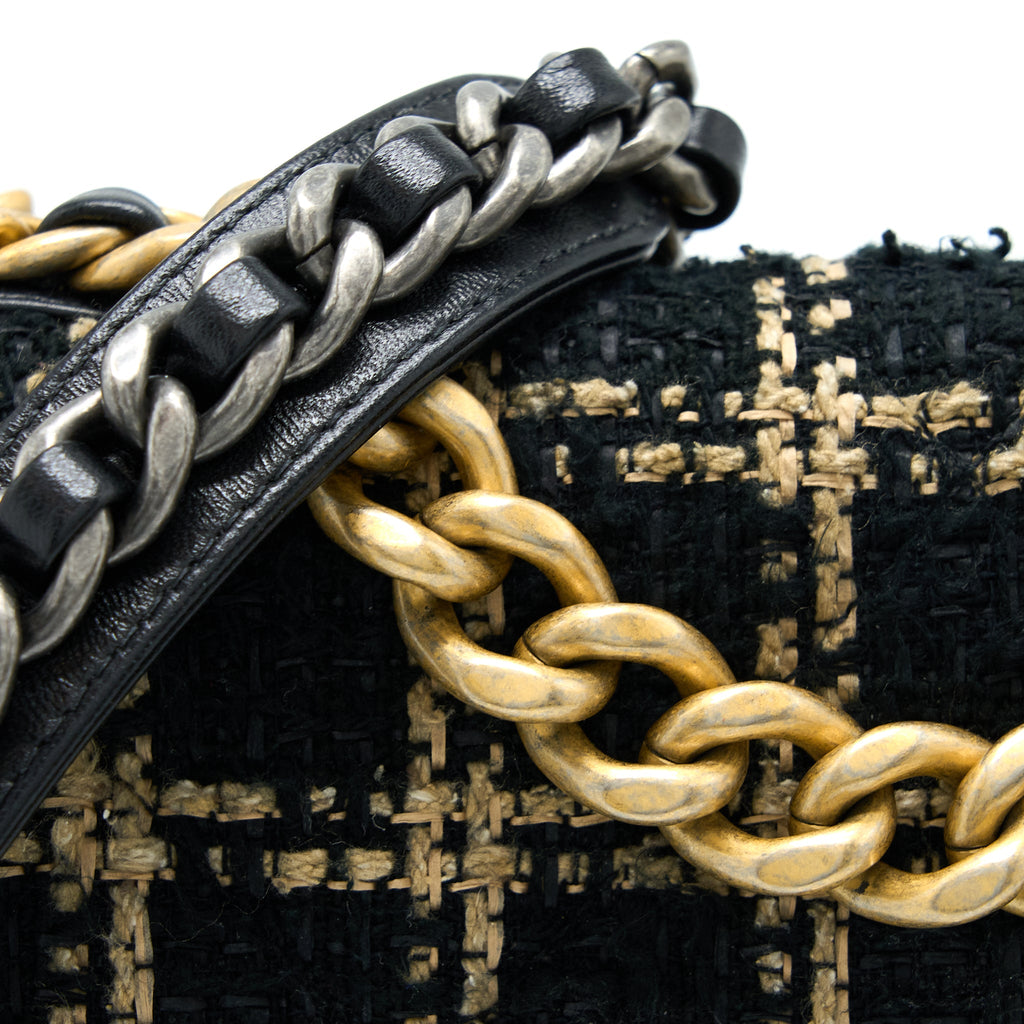 CHANEL TWEED SMALL 19 FLAP BAG BLACK/GOLD WITH MULTICOLOUR HARDWARE