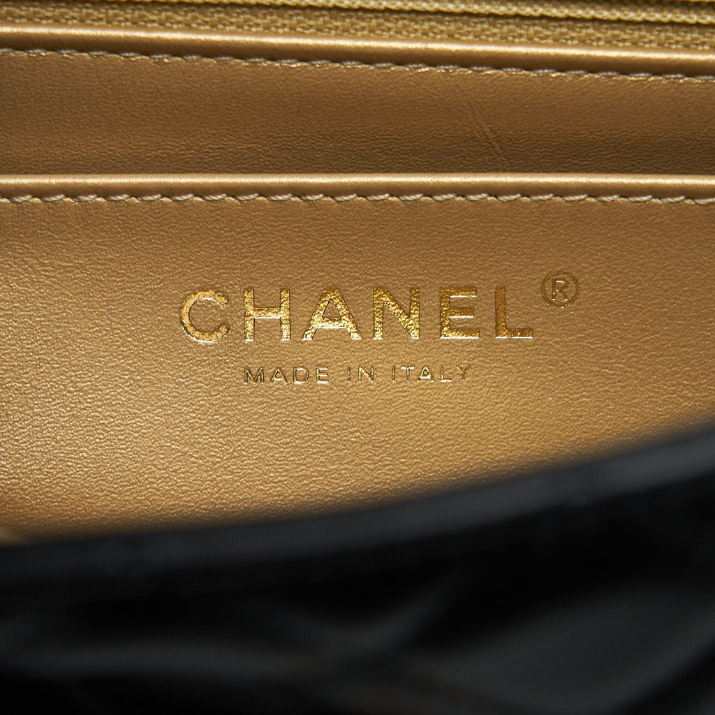 CHANEL 22C PEARL CRUSH MINI RECTANGULAR LAMBSKIN BLACK GHW (MICROCHIP)