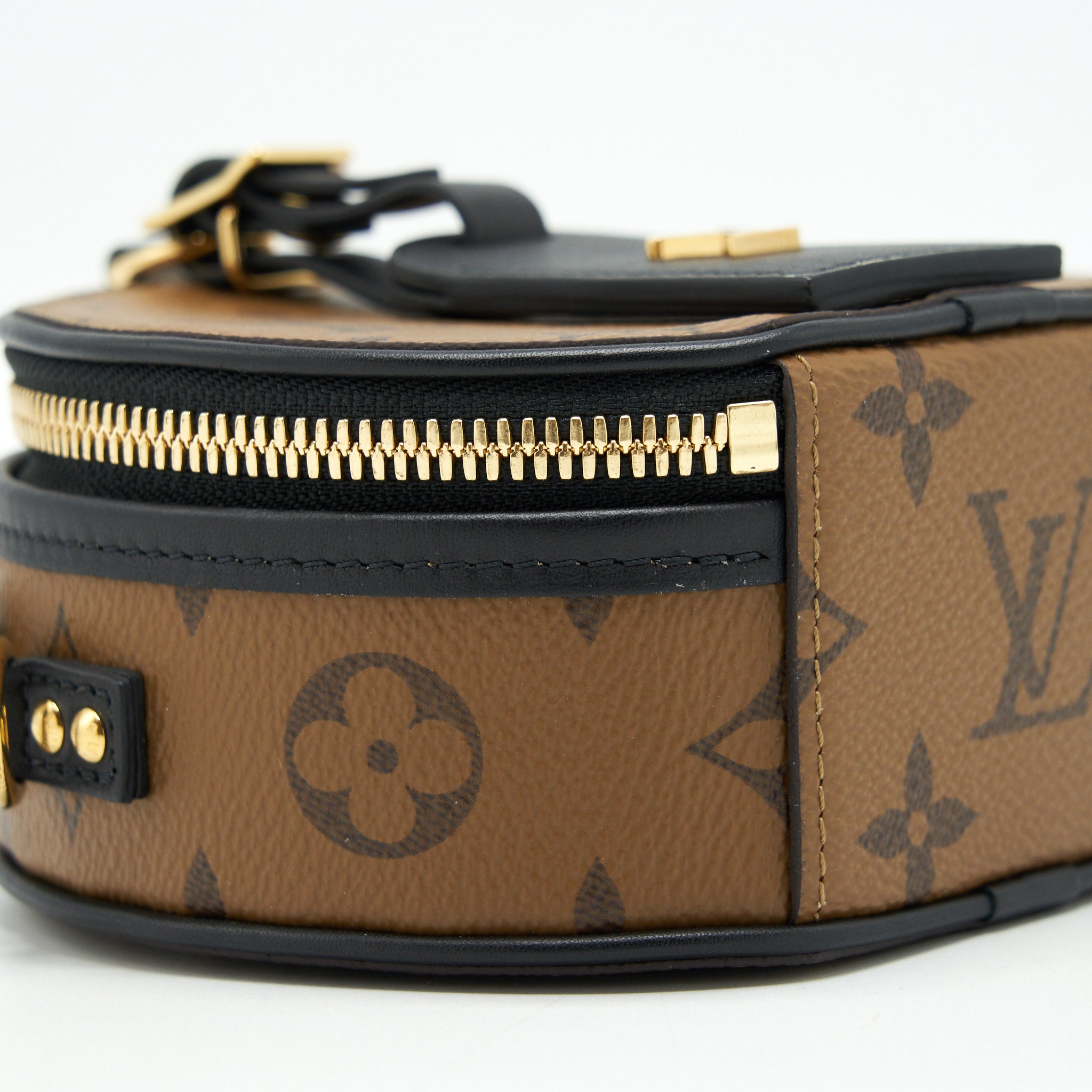 LOUIS VUITTON MINI BOITE CHAPEAU