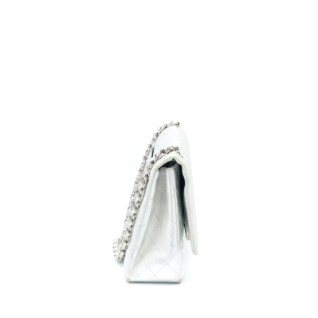 CHANEL MAXI CLASSIC SINGLE FLAP BAG LAMBSKIN SILVER SHW