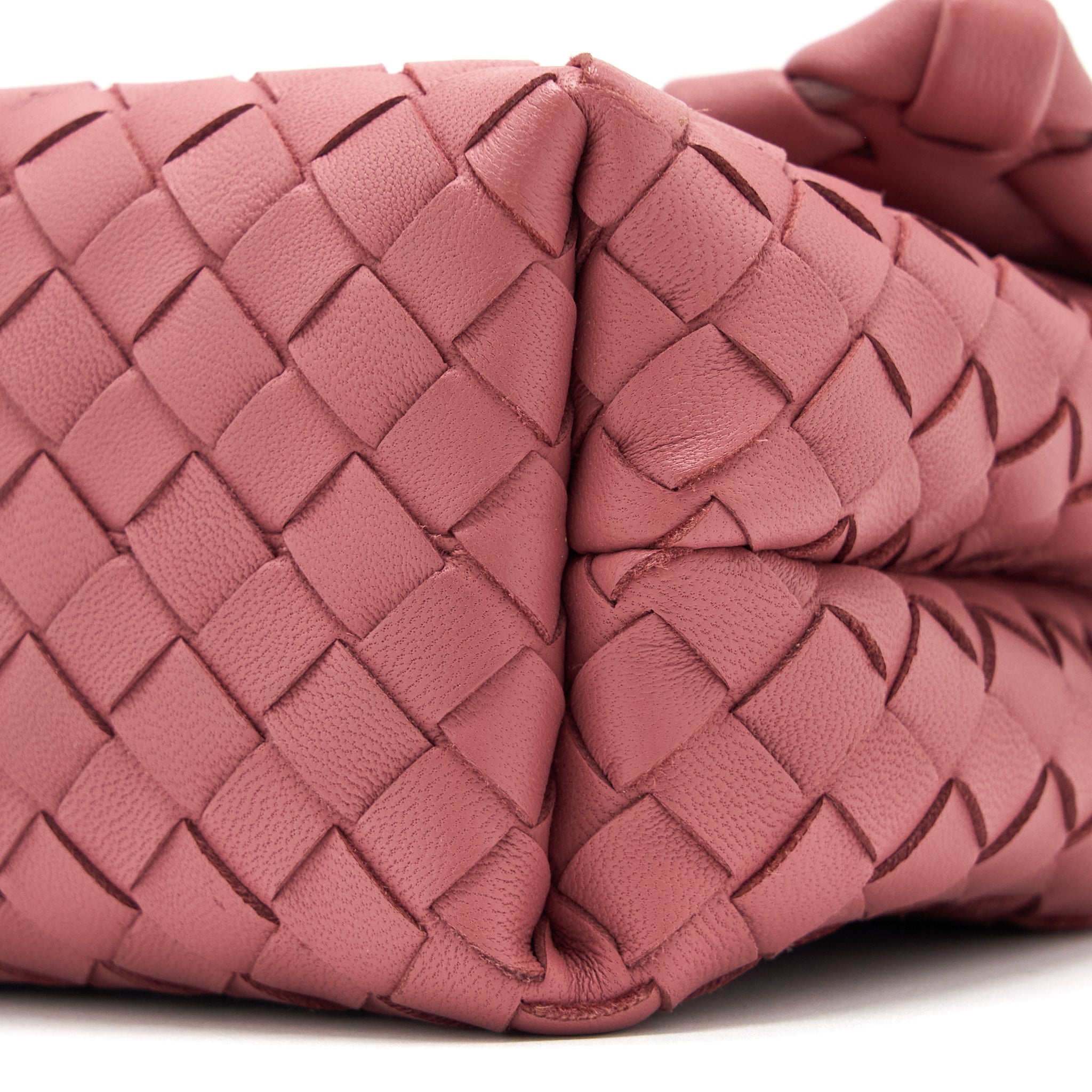 BOTTEGA VENETA OLYMPIA CHAIN BAG NAPPA DARK PINK WITH BLACK HARDWARE