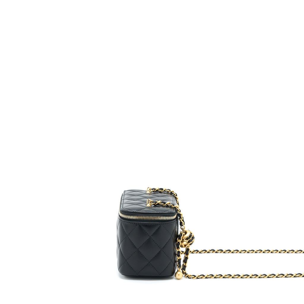 CHANEL 22A PEARL CRUSH LONG VANITY WITH CHAIN LAMBSKIN BLACK GHW