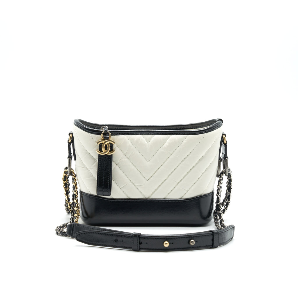 CHANEL CHEVRON SMALL GABRIELLE HOBO BAG WHITE/ BLACK